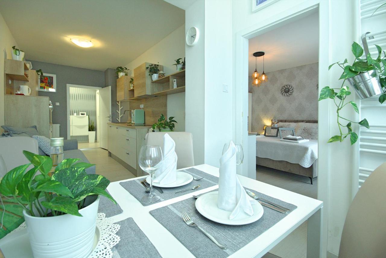 Appartement App Enterprise Umag Extérieur photo
